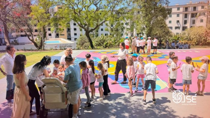 Dia Mundial da Crian&ccedil;a celebrado com alunos da Escola dos Ilh&eacute;us, nos Jardins da Ajuda